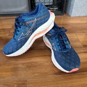 Mizuno Wave Inspire 19 Running Walking Shoes Womens 10 Great Arch Support